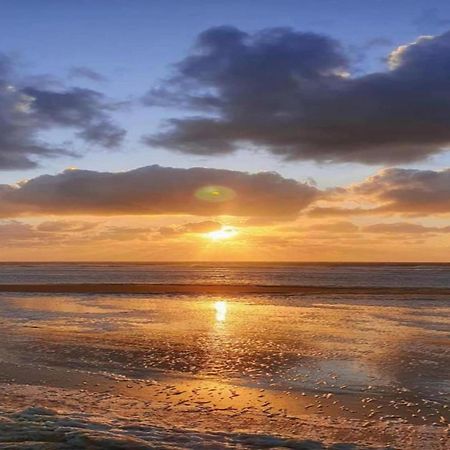Comfortable Apartment In Oostende With Sea Views Экстерьер фото